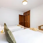 Urban Apartamento *