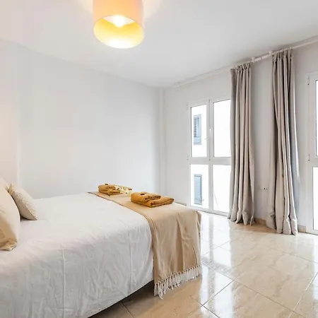Urban Apartment *