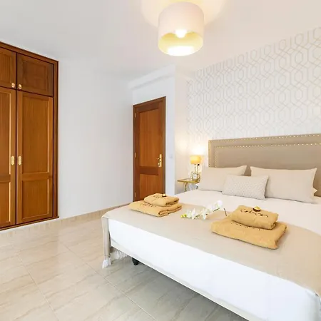 Urban Apartament *